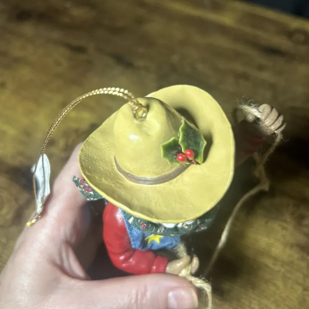 Dept 56 Cowboy Santa Claus Lasso Pastimes Ornament Collectible Rare Christmas